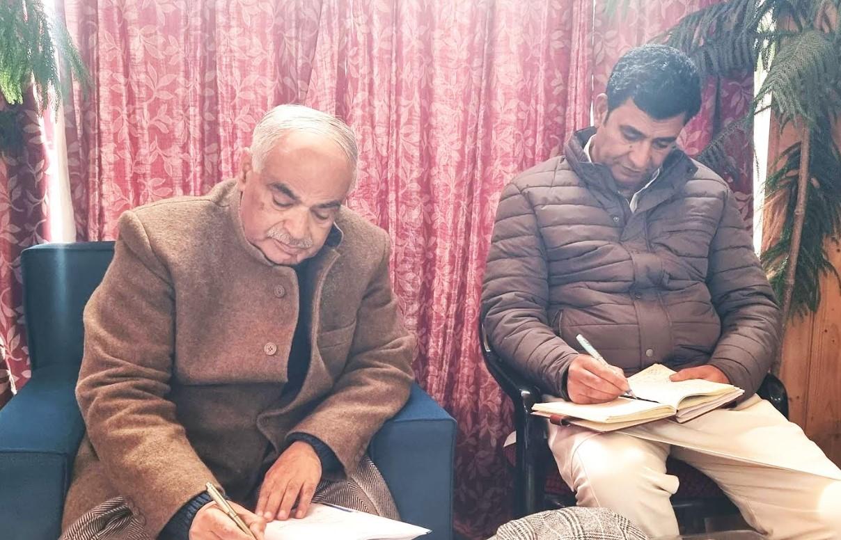 Ashok Koul calls for focused political and organizational public-welfare approach in a meeting at Srinagar