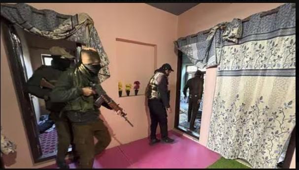 J-K Police raids over 300 locations linked to banned Jamaat-e-Islami