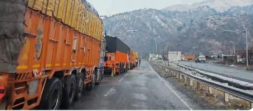 Jammu-Srinagar National Highway Remains Closed For Second Day