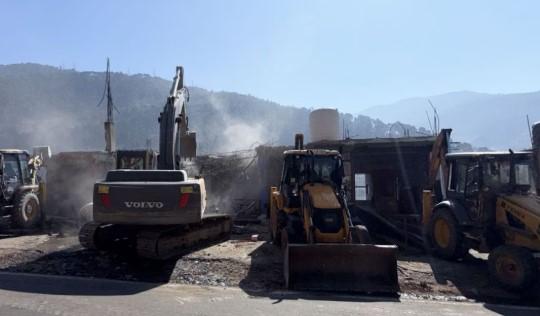 Suspected drug peddlers' property demolished in J-K