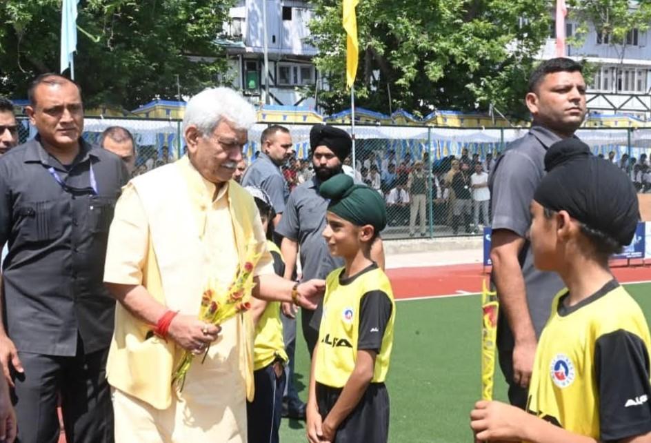Lieutenant Governor attends the closing ceremony of ALFA HOCKEY Inter-School Tournament at Srinagar
