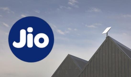 Jio partners with Elon Musk’s SpaceX to bring high-speed Starlink broadband to India