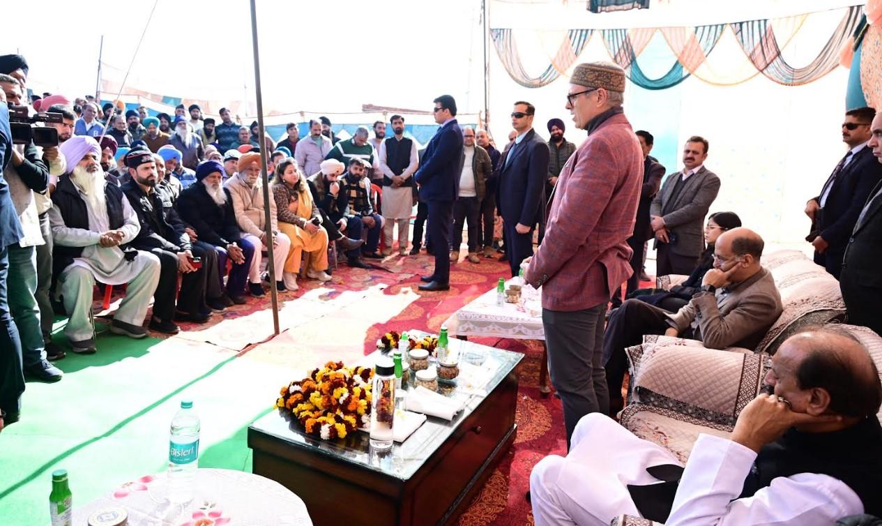 CM Omar Abdullah’s intervention leads to arrest in assault on Kashmiri shawl seller in Uttarakhand