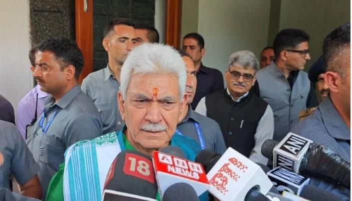 LG Manoj Sinha pays condolences to families of CRPF personnel who died in accident