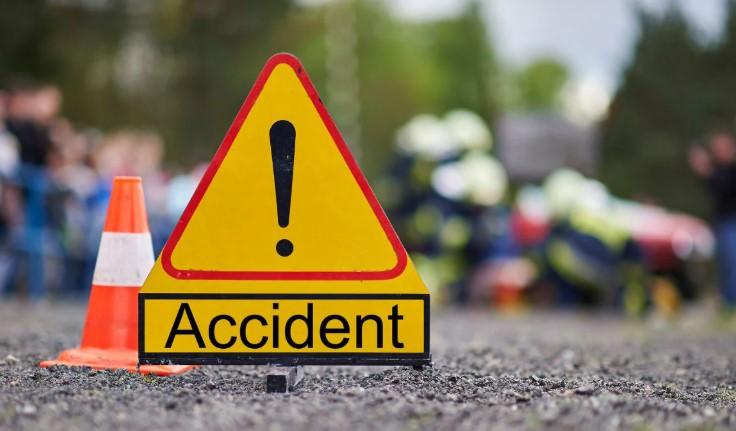 One Dead, several injured after tempo overturns on NH-44 in Udhampur