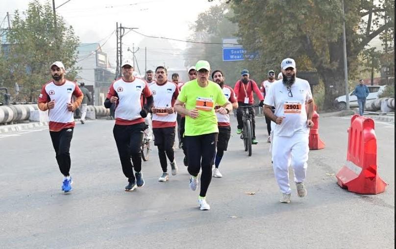 Chief Minister Omar Abdullah flags off 2nd Edition of Kashmir Marathon