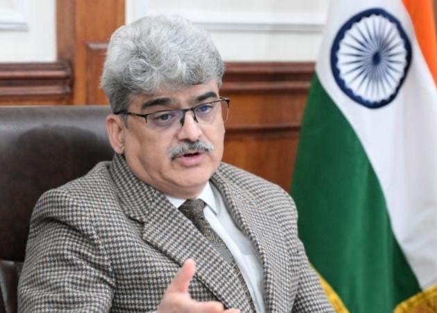 Dulloo reviews implementation of 4 new Labour Codes