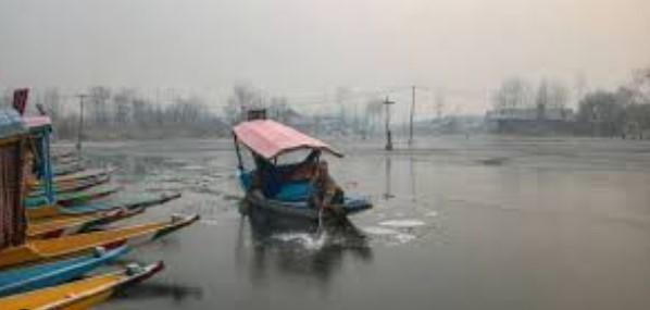 Temperature drops at most places in Kashmir