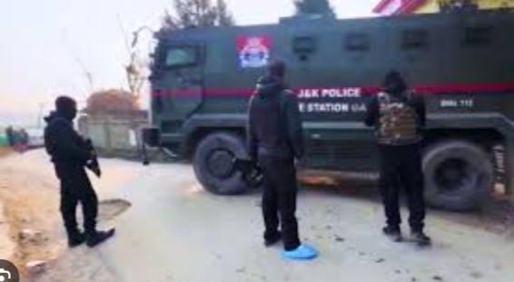 Major crackdown against OGW network in Kashmir as police raid several places, over 150 detained