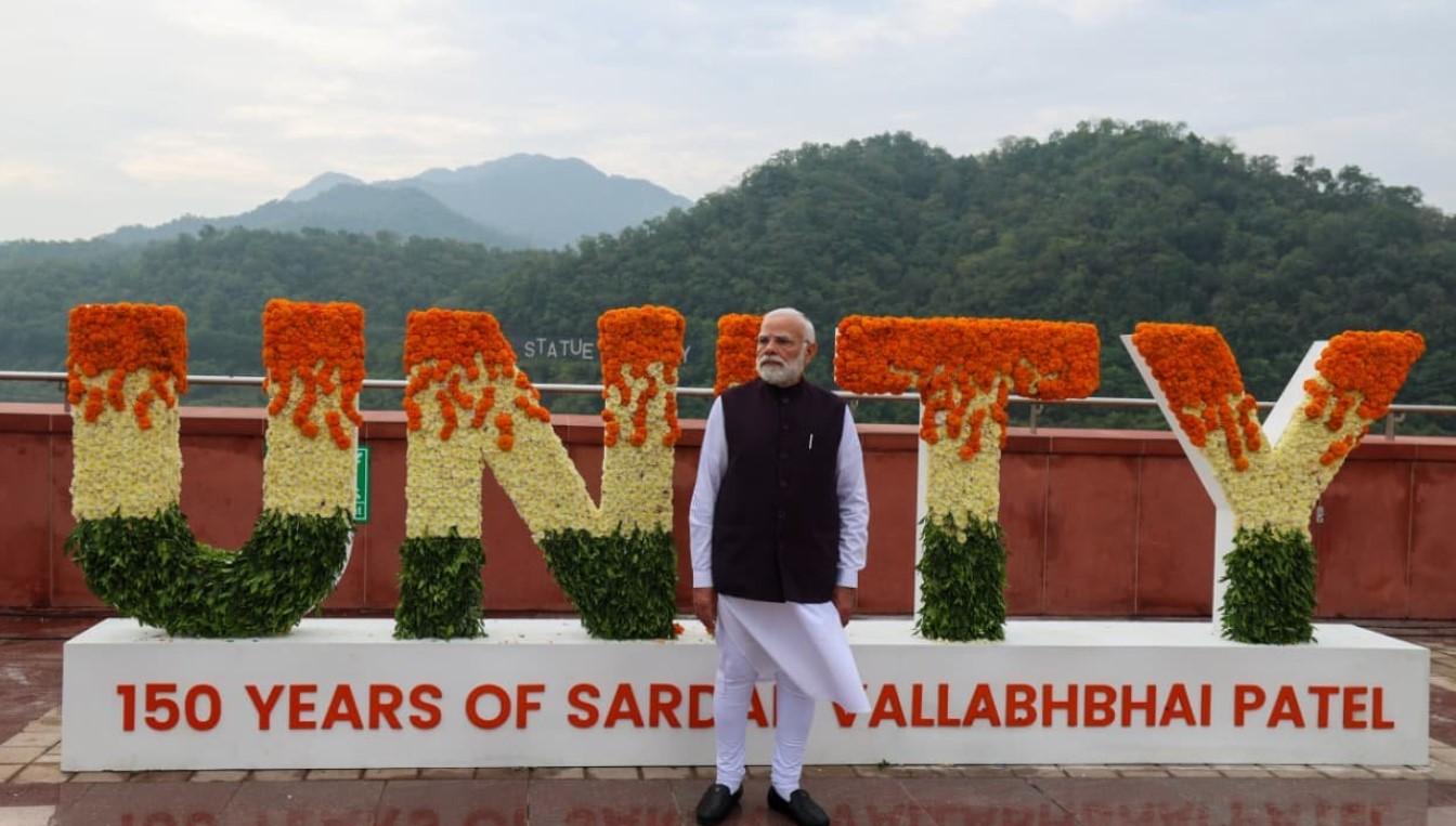 Sardar Patel wanted to unite entire Kashmir with India, Nehru did not allow it: PM Modi