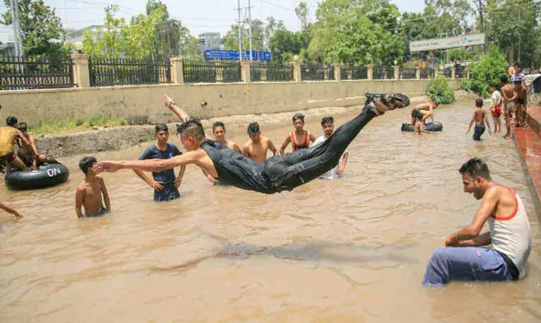 Jammu records season’s hottest day as Mercury hits 42.2 Deg C