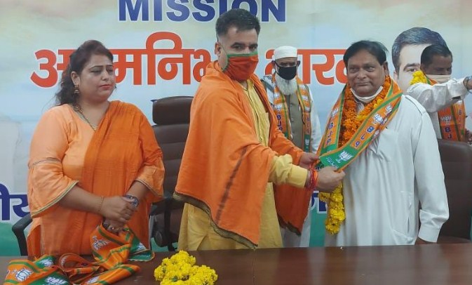 Senior PDP leader joins BJP