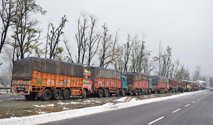 Highway Reopens, Traffic Released From Srinagar Towards Jammu