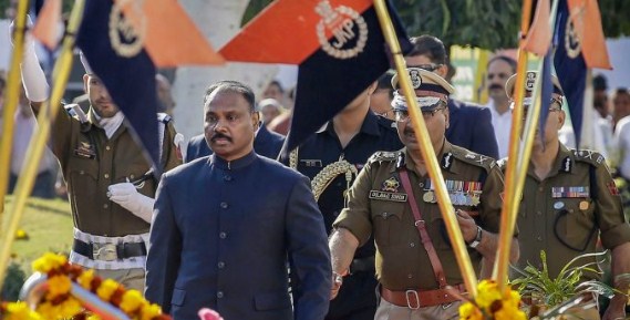 J-K signs over Rs 2,100 cr MoUs during investment summit roadshow in Mumbai