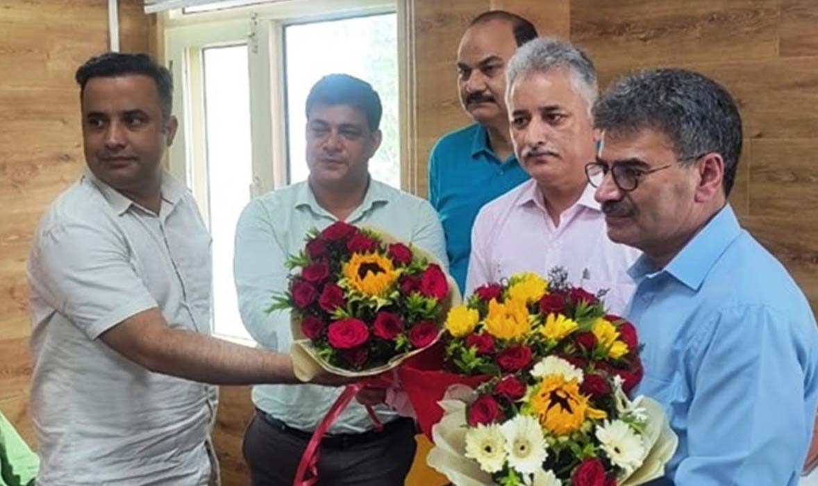 Syed Moin–Ul-Haq takes over as Director SHD Jammu