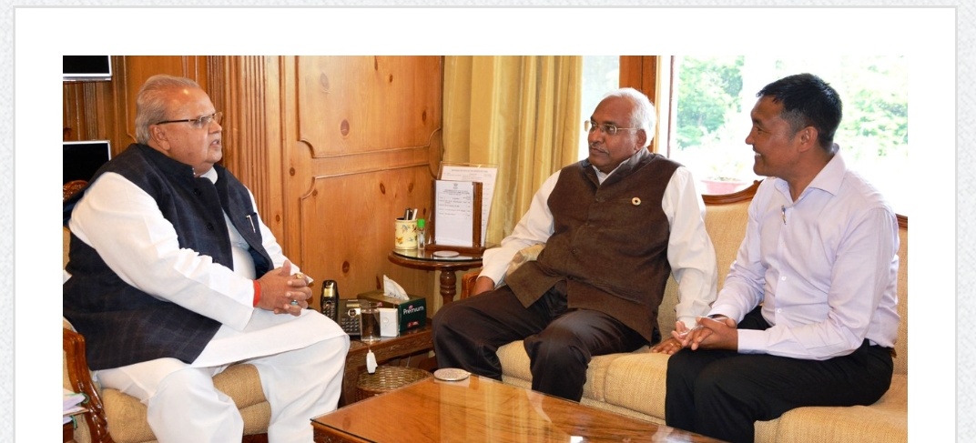 DG IMD KJ Ramesh, Director Meterology Sonam Lotus call on Governor 