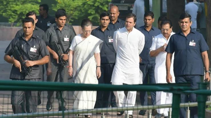 Gandhis' SPG Security Dropped, Congress Protests At Amit Shah's Home