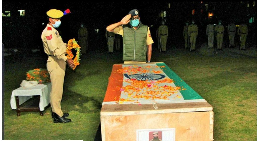 J&K police pay tribute to head constable Mohammad Amin martyred in Kulgam attack