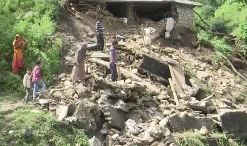 Jammu and Kashmir: Heavy rains damage several houses in Rajouri's Thanamandi area