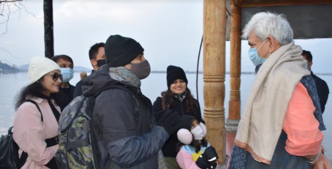 “Be the goodwill ambassadors of Jammu & Kashmir”: Lt Governor to tourists