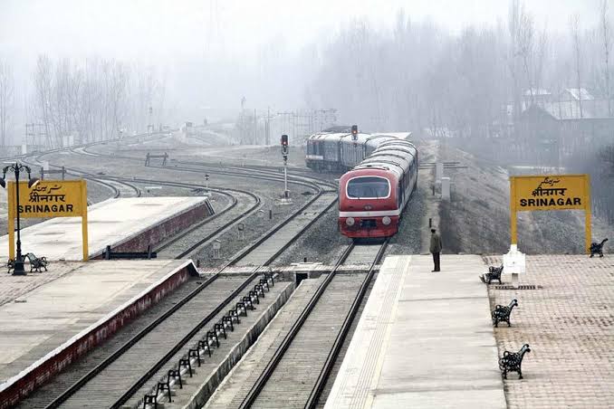 Train Service resumes in South Kashmir after 2 days 