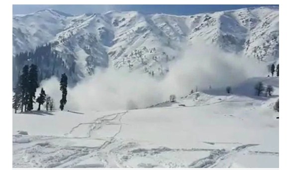 Yellow Alert Avalanche Warning In Higher Reaches Of J&K: Report