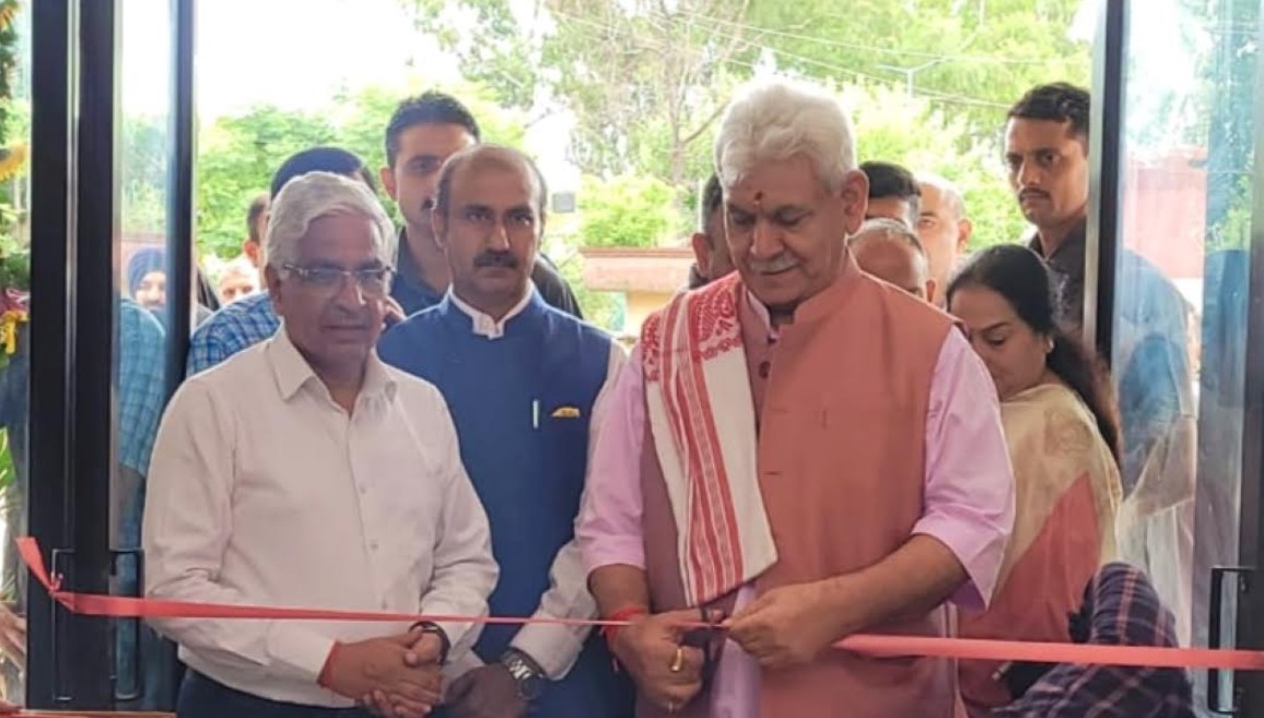 Lt Governor inaugurates new building of Malaviya Mission Teacher Training Centre at Jammu University