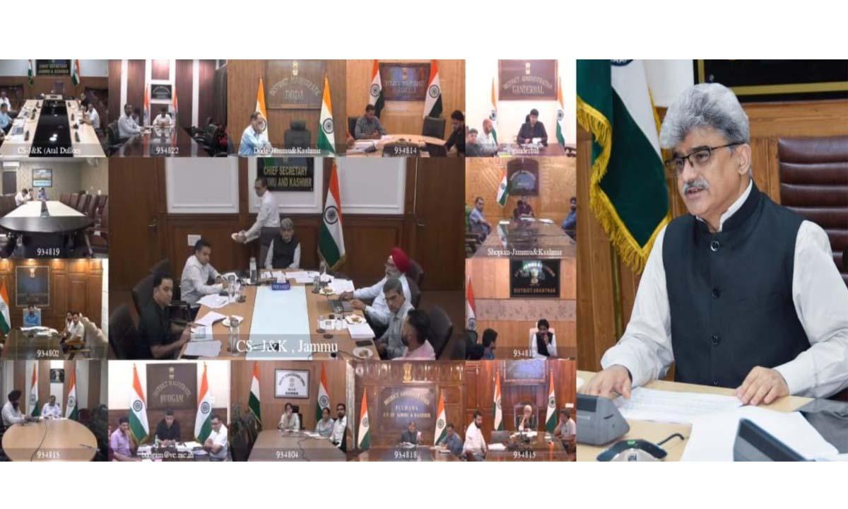 CS assesses preparedness for implementation of e-Office at Tehsil level