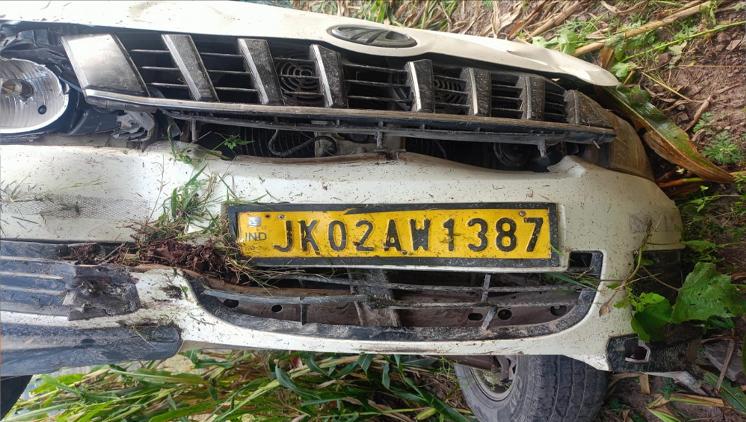 J&K: 05 Army Personnel injured In road accident in Poonch