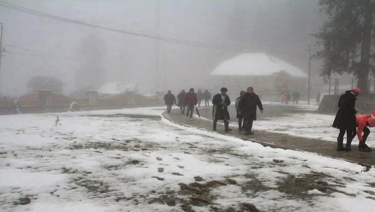 Rains & Snowfall likely in J&K from 16th January ; AQI in Jammu remains degrades to 300
