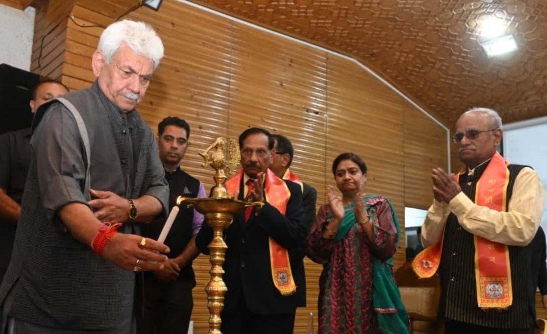 Lieutenant Governor attends launch ceremony of e-edition of collected works of Mahamana Pandit Madan Mohan Malaviya at Srinagar