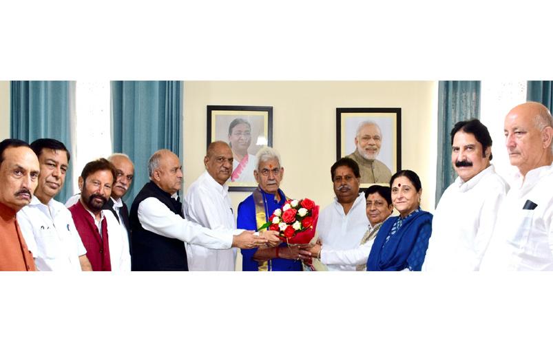 Delegation of senior leaders of J&K calls on LG Manoj Sinha