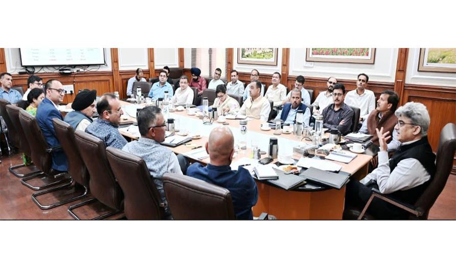 CS takes stock of LPG, Fuel and Fertilizer position across districts of J&K