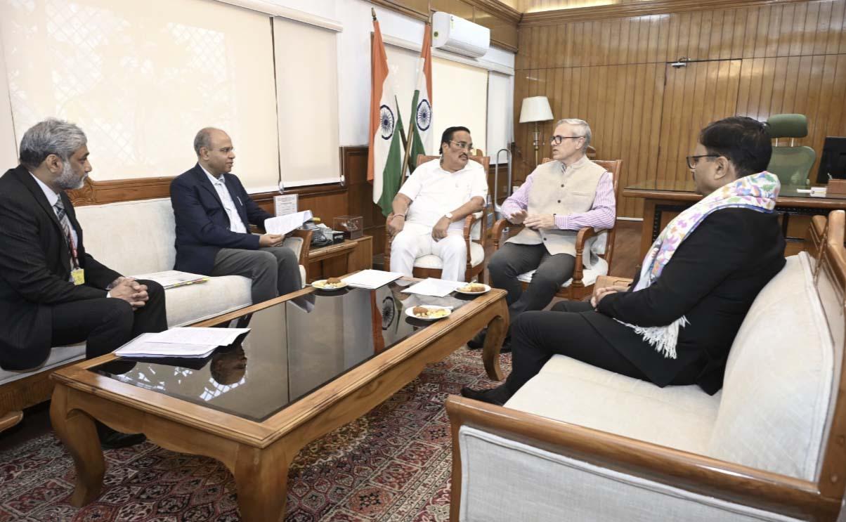 CM Omar Abdullah meets Union Jal Shakti minister, seeks early release of funds for J&K