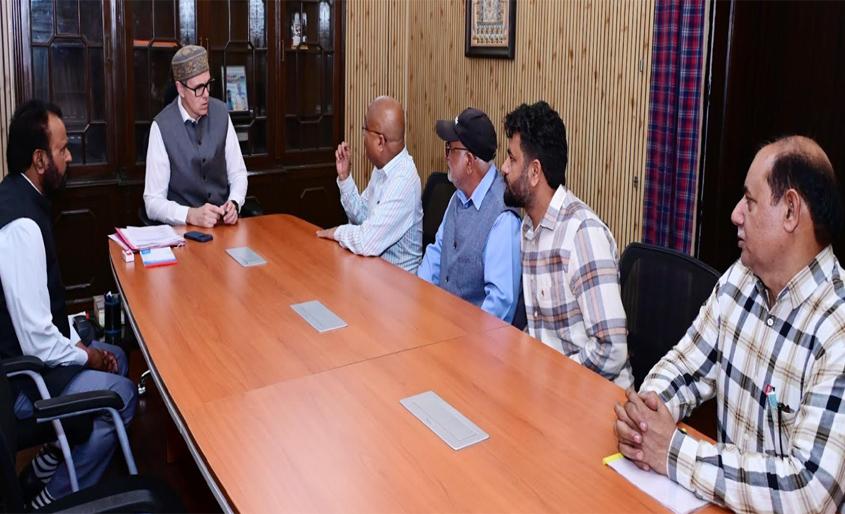 CM Omar Abdullah interacts with delegations; development and community issues discussed