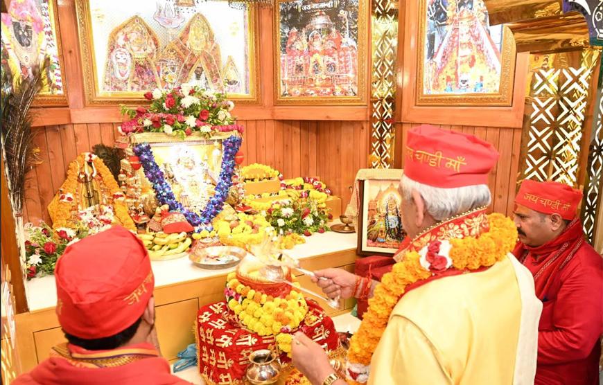 Lieutenant Governor attends foundation day of Sarv Shakti Chandi Mata Mandir, Dhammi, Nagrota