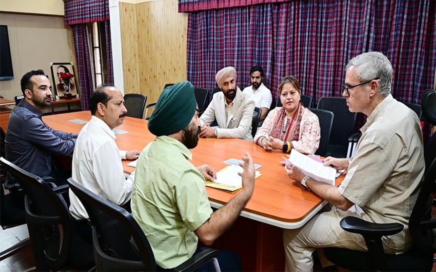 CM Omar Abdullah meets delegations, assures time-bound redressal of public issues