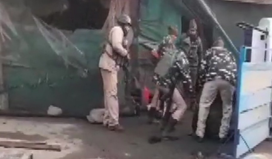 At least 3 CRPF personnel injured in grenade attack in Ganderbal