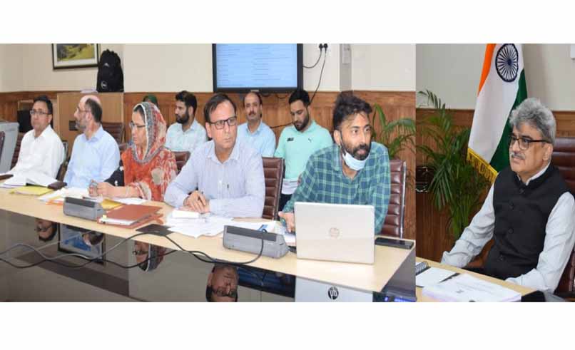 CS reviews functioning of skilling institutions of JK