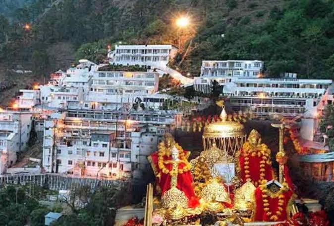 Vaishno Devi yatra's online registration, helicopter booking available from August 26; Outside pilgrim quota increased