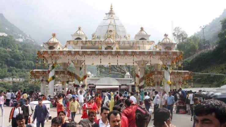 Mata Vaishno Devi Yatra crosses 9 lakh mark in first two months, highest in last 5 years