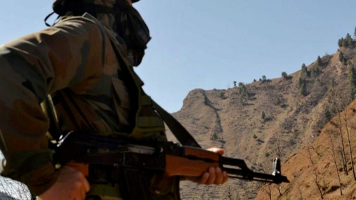 Pakistan army targets border posts along IB in J&K's Kathua