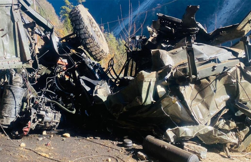 16 Army men martyred,4 injured in accident near Indo-China border in Sikkim Visuals Surface
