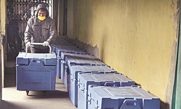 Lockdowns, curfews should not affect vaccination drive: Centre to states