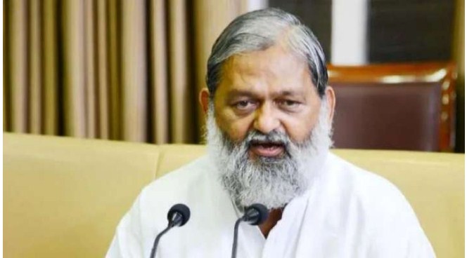 Oxygen tanker looted by Delhi govt: Haryana Minister Anil Vij