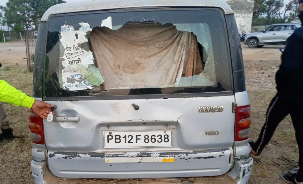 8 Bovines rescued, 2 vehicles seized by District Police Samba