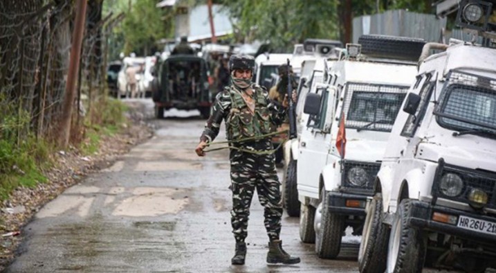 J&K: Terrorists fire upon CRPF guard in Shopian; area cordoned off