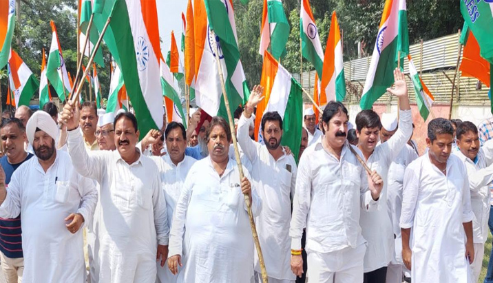  Congress-led governments contributed a lot for India's development: Bhalla