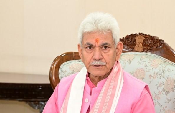 LG Manoj Sinha Pays Heartfelt Tributes to Pulwama Attack Martyrs