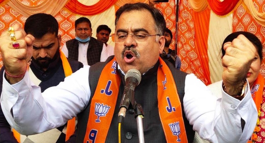Abdullah-Mufti duo with Congress support have played havoc with J&K, filled their coffers, deprived common man of development: Chugh